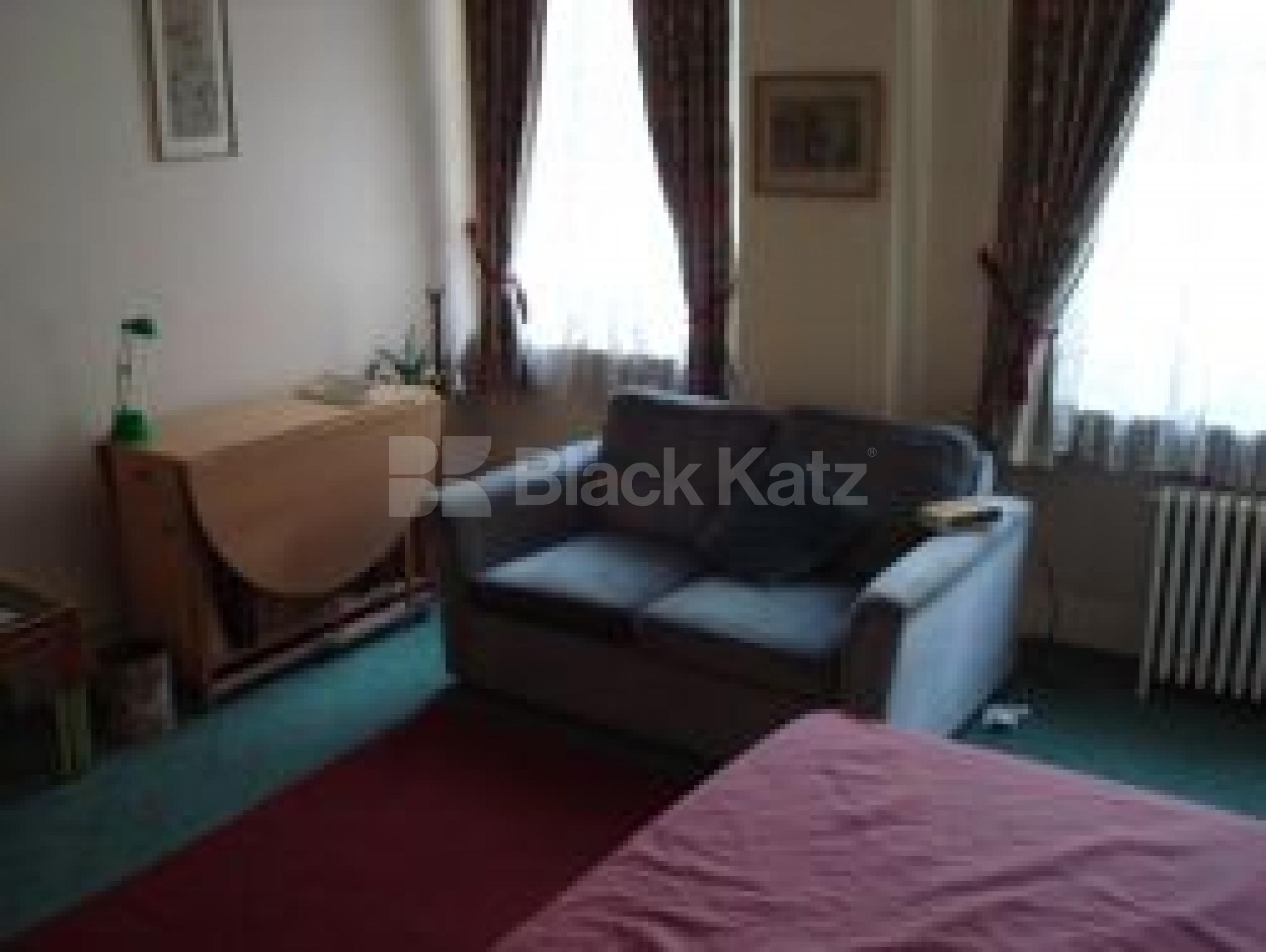 			New Instruciton, Studio Apartment, 1 bath, 1 reception Flat			 Queens Way, BAYSWATER w2